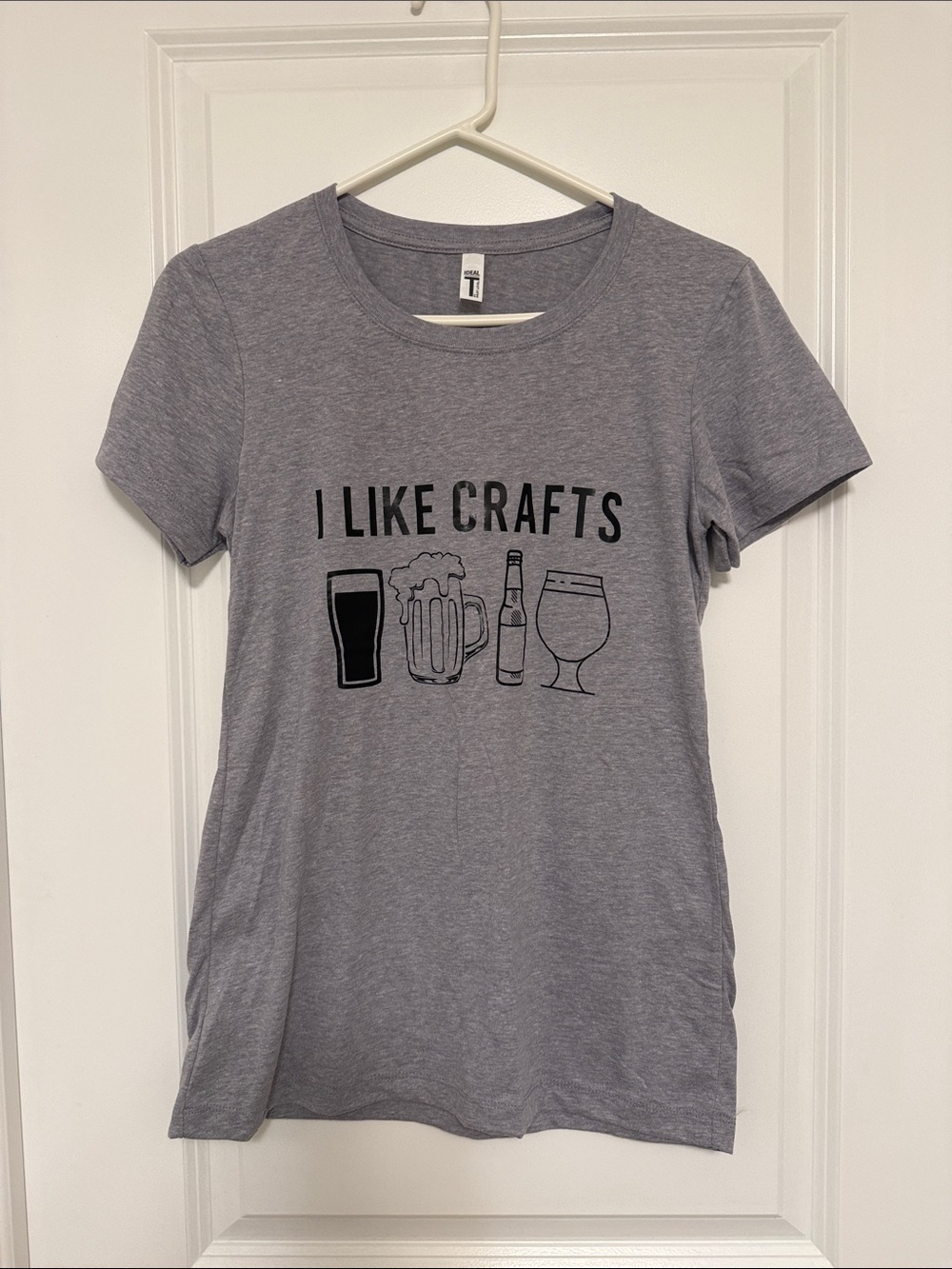 Gray 'I Like Crafts' Graphic Tee